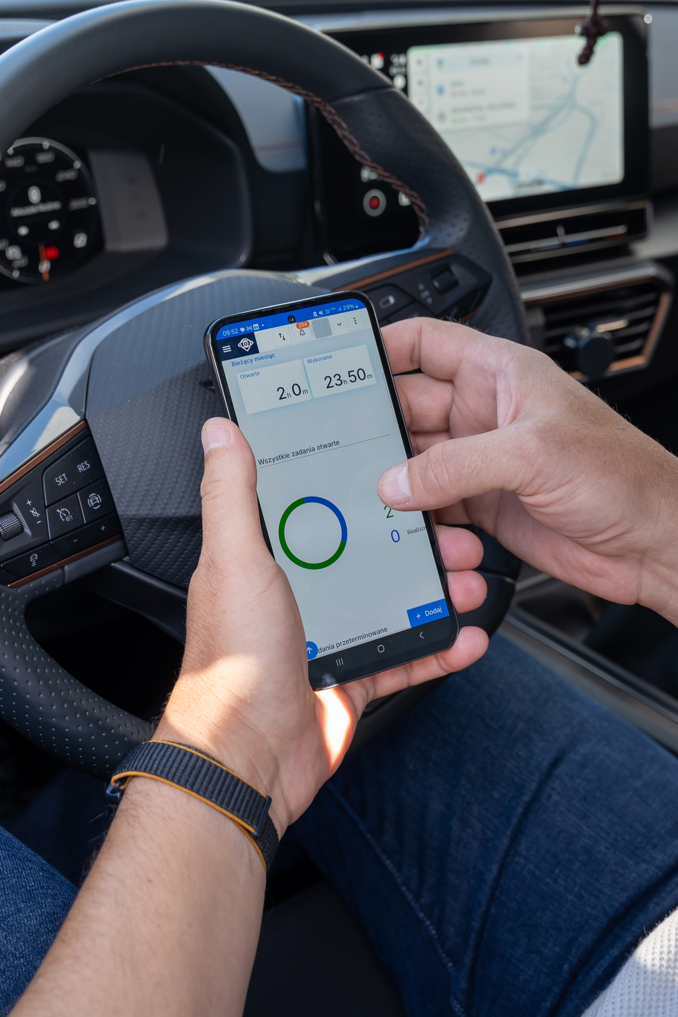 Locatick - aplikacja mobilna dla serwisantów
